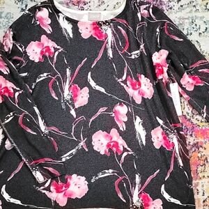 Chico's NWT lightweight Sweater